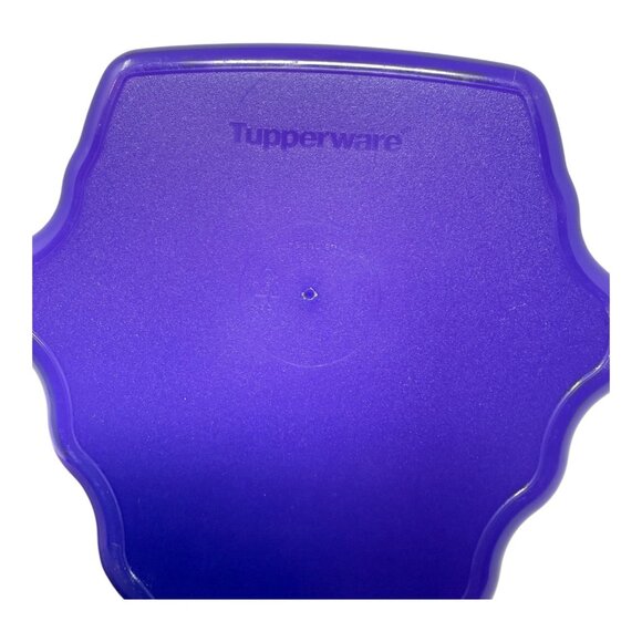 Tupperware Grape Forget Me Not Storage Container Purple Lunch Snack Hinged Lid - Picture 6 of 7